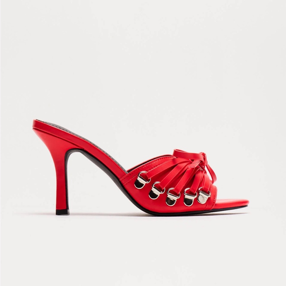 Fashionnova red heels worn one size 6